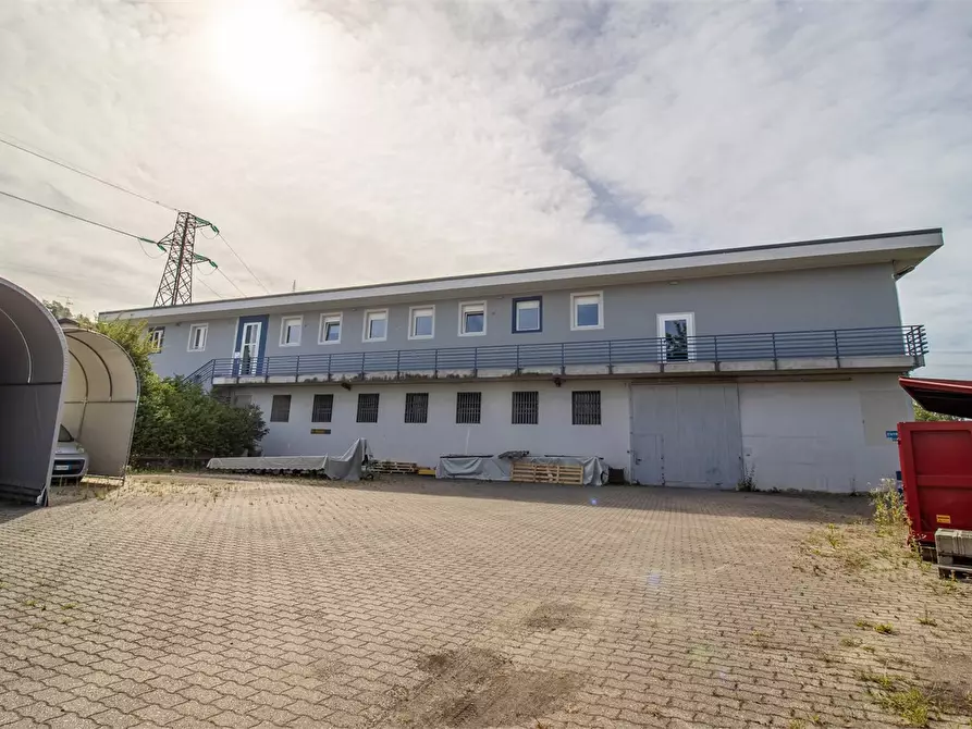 Immagine 7 di Capannone industriale in vendita  54 a Barzanò