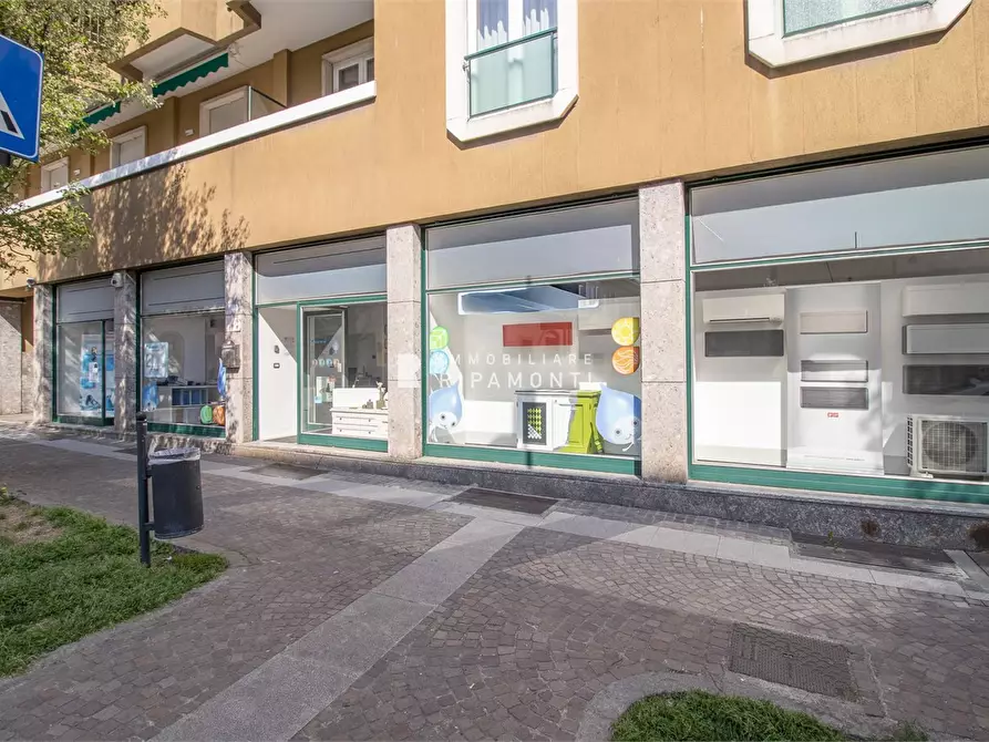 Immagine 1 di Negozio in vendita  19 a Lecco