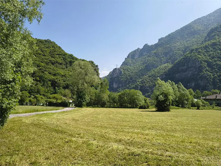Immagine 3 di Terreno edificabile in vendita  a Ballabio