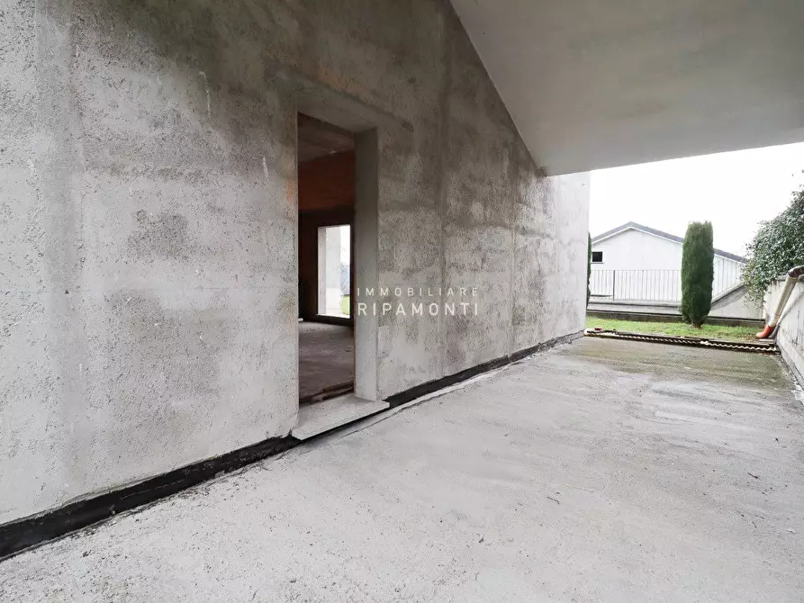 Immagine 9 di Villa in vendita  a Oggiono
