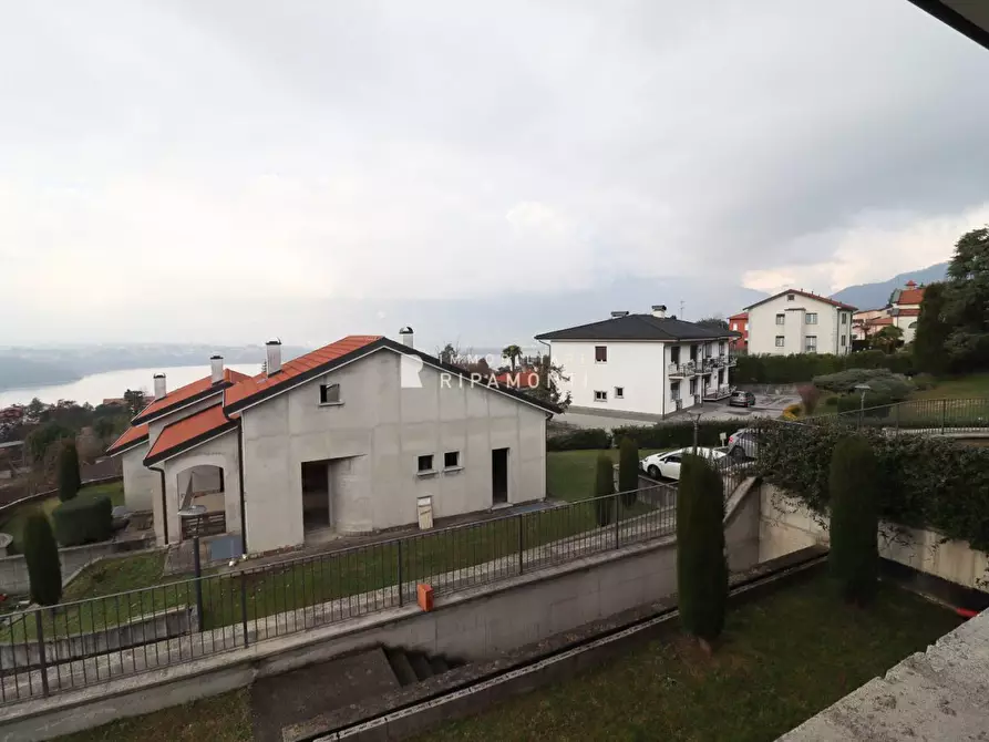 Immagine 2 di Villa in vendita  a Oggiono