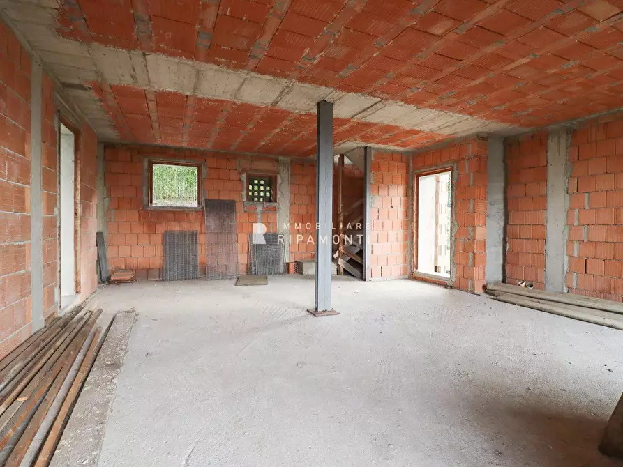 Immagine 6 di Villa in vendita  a Oggiono