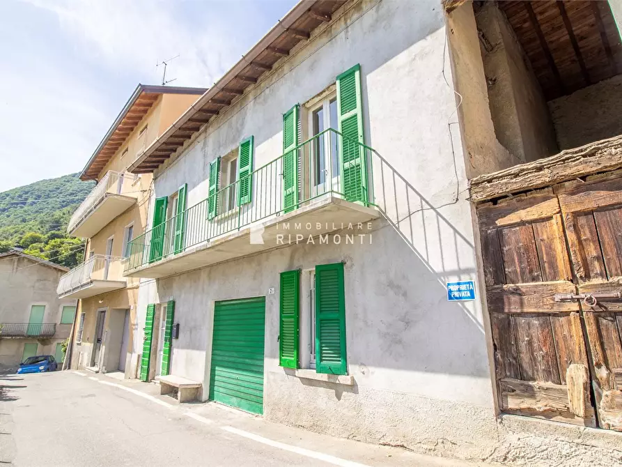 Immagine 3 di Villa in vendita  2 a Civate
