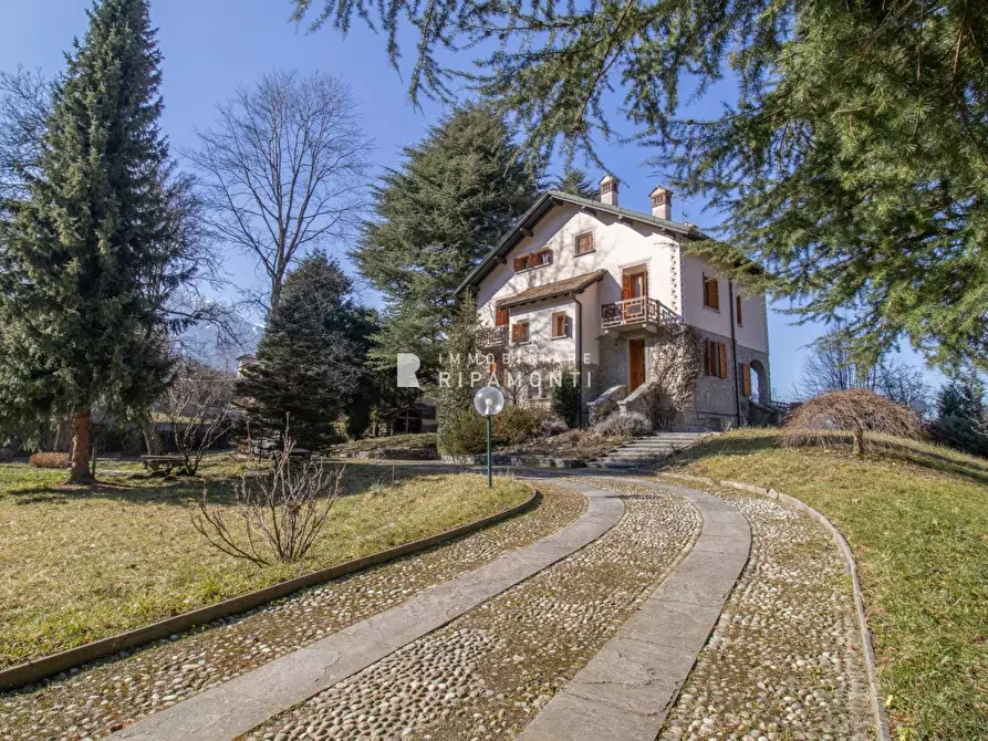 Immagine 5 di Villa in vendita  14 a Cremeno