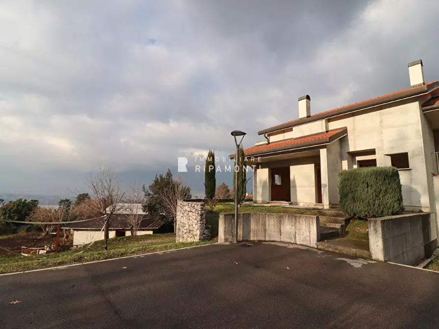 Immagine 4 di Villetta a schiera in vendita  a Oggiono
