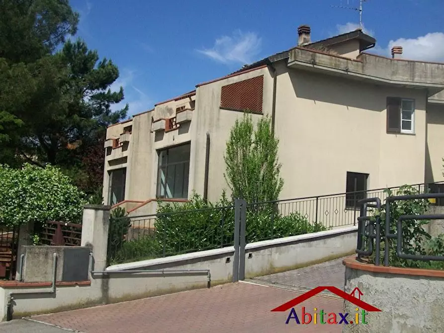 Immagine 10 di Villa in vendita  1 a Cavriglia