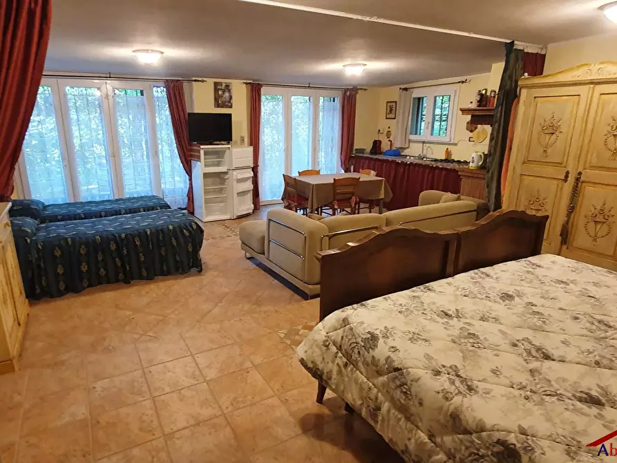 Immagine 8 di Villa in affitto  37 a Arezzo