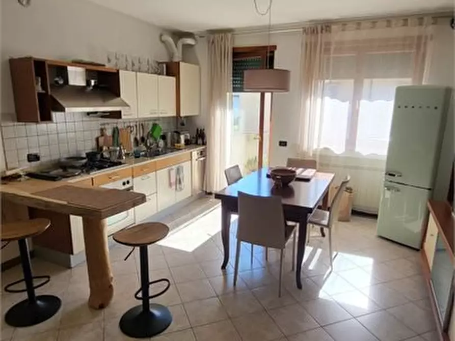 Immagine 7 di Appartamento in affitto  a Thiene