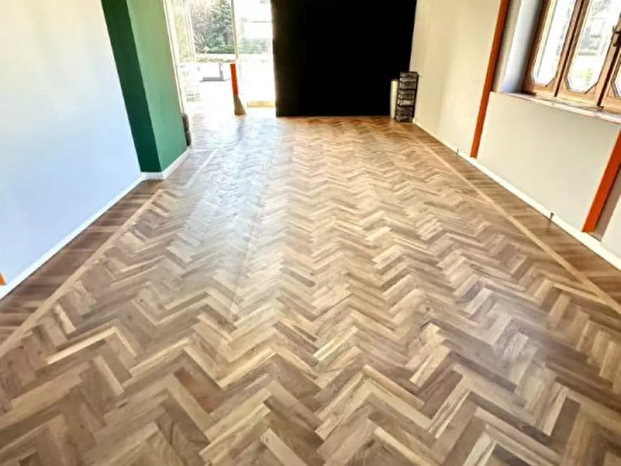 Immagine 1 di Negozio in affitto  a Cogollo Del Cengio