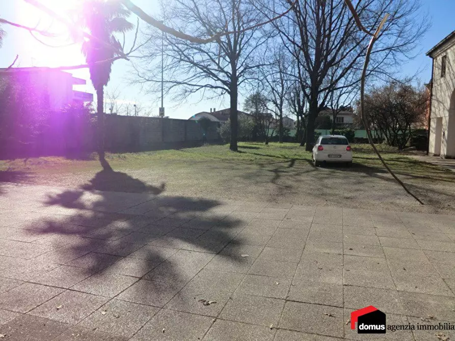 Immagine 9 di Ufficio in affitto  a Villaverla