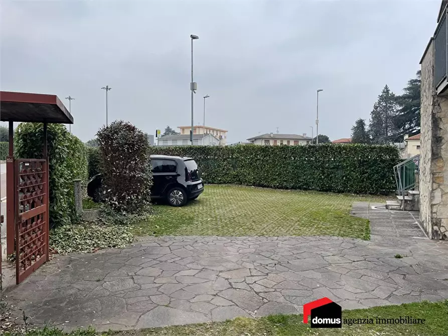 Immagine 9 di Ufficio in affitto  a Thiene