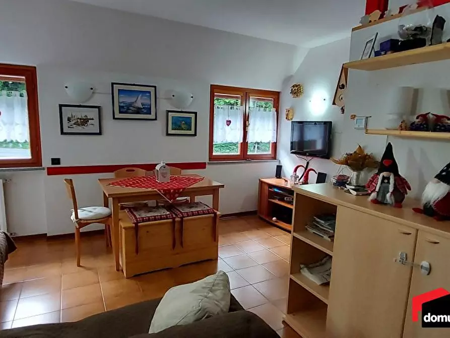 Immagine 3 di Appartamento in vendita  a Tonezza Del Cimone