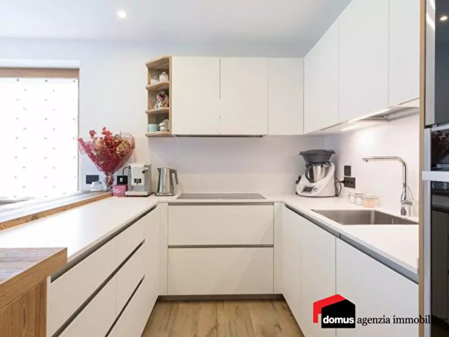 Immagine 5 di Appartamento in vendita  a Tonezza Del Cimone