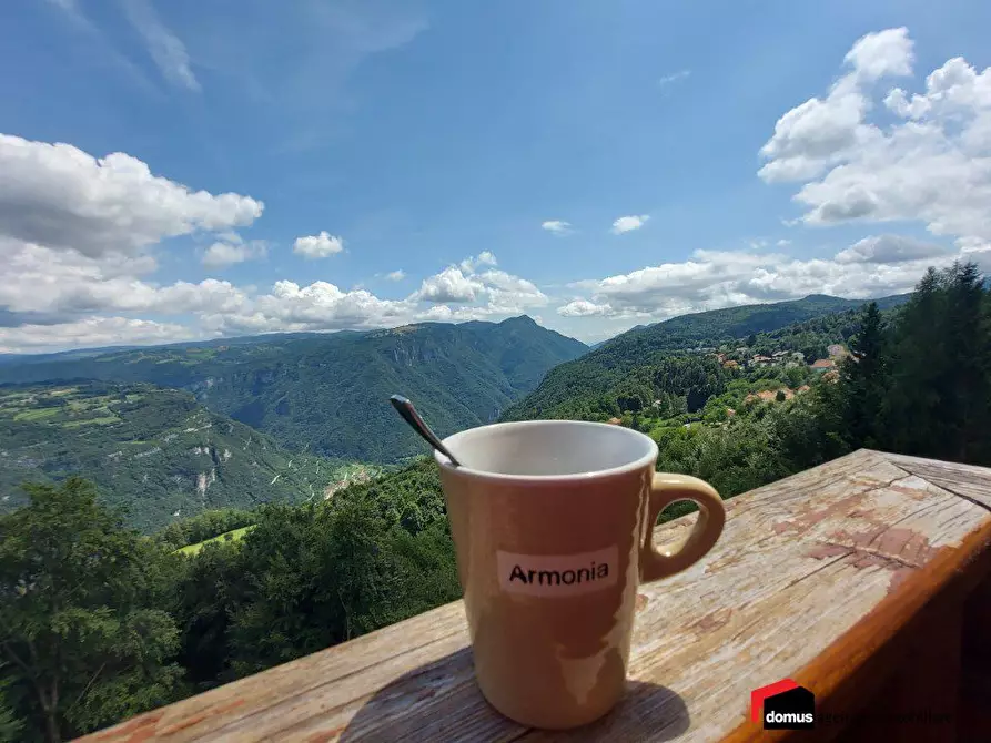 Immagine 10 di Appartamento in vendita  a Tonezza Del Cimone