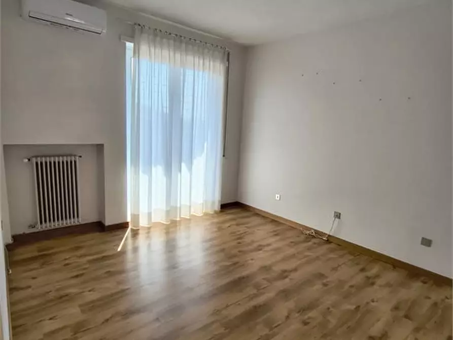 Immagine 5 di Appartamento in vendita  a Schio