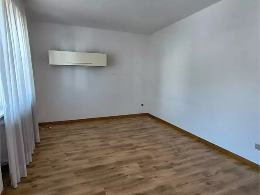 Immagine 8 di Appartamento in vendita  a Schio