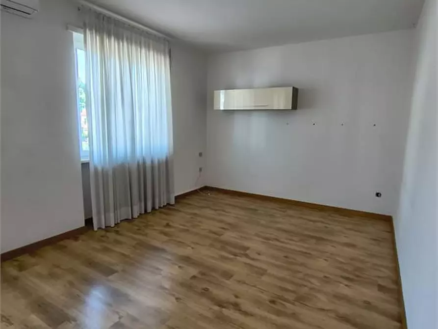 Immagine 7 di Appartamento in vendita  a Schio