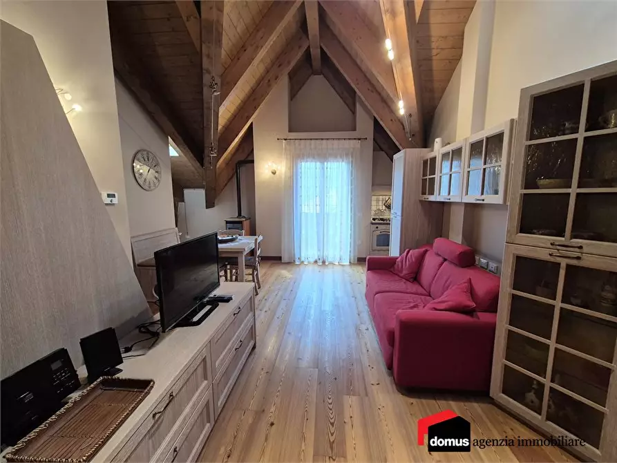 Immagine 3 di Appartamento in vendita  a Tonezza Del Cimone