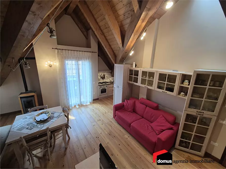 Immagine 8 di Appartamento in vendita  a Tonezza Del Cimone