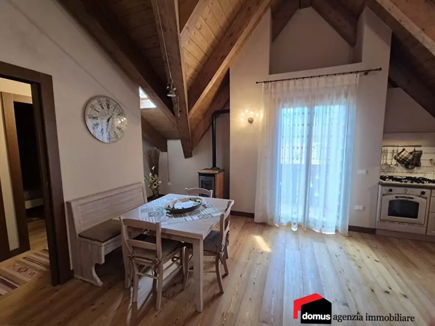 Immagine 6 di Appartamento in vendita  a Tonezza Del Cimone