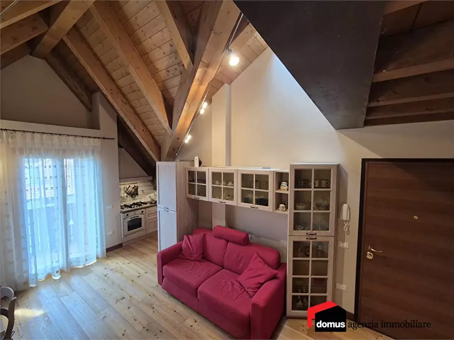Immagine 10 di Appartamento in vendita  a Tonezza Del Cimone