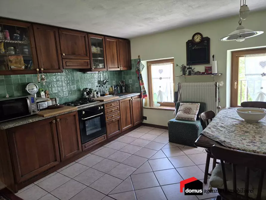 Immagine 10 di Appartamento in vendita  a Tonezza Del Cimone