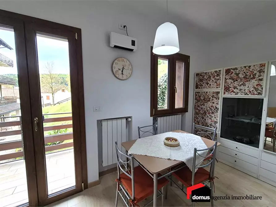 Immagine 1 di Appartamento in vendita  a Tonezza Del Cimone