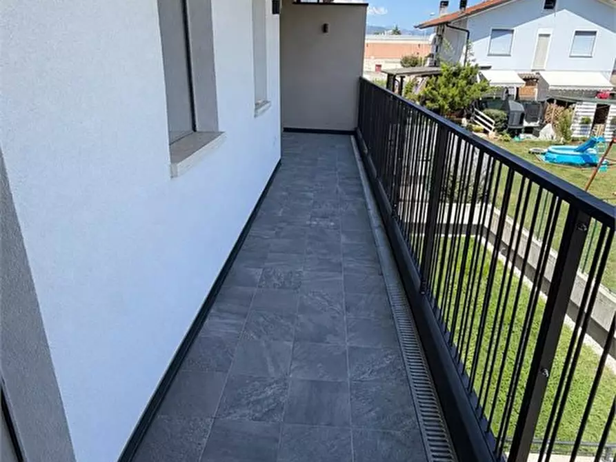 Immagine 9 di Appartamento in vendita  a Thiene