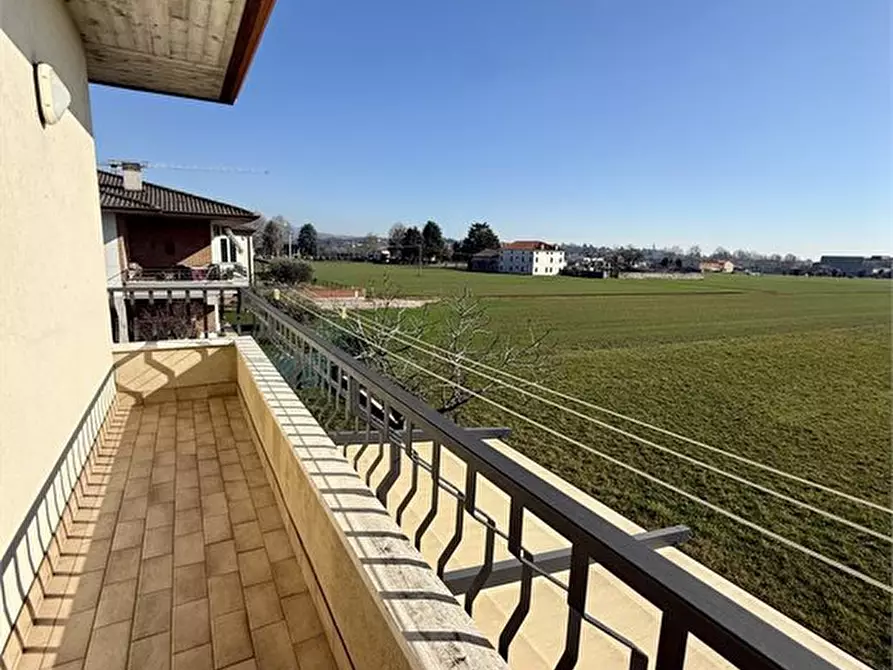 Immagine 6 di Appartamento in vendita  a Thiene