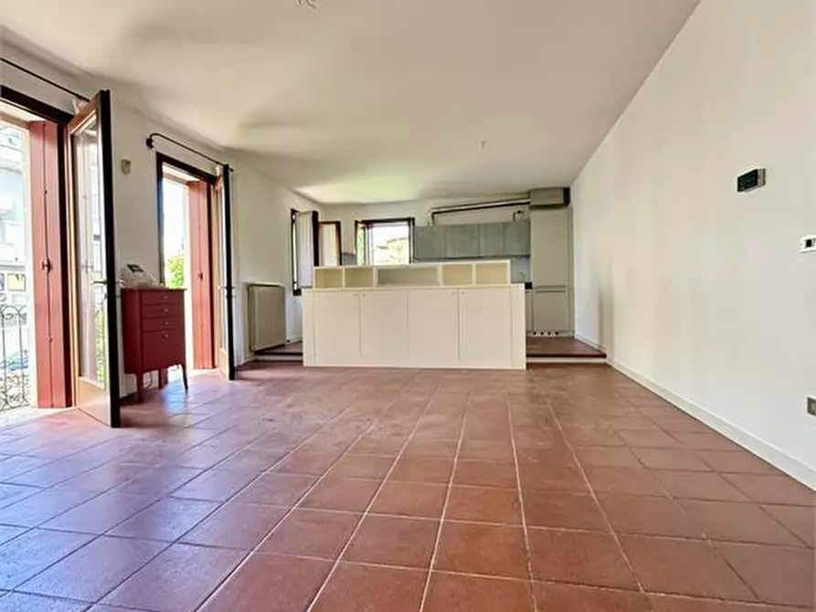 Immagine 4 di Appartamento in vendita  a Thiene