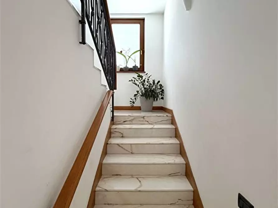 Immagine 5 di Casa semindipendente in vendita  a Zanè