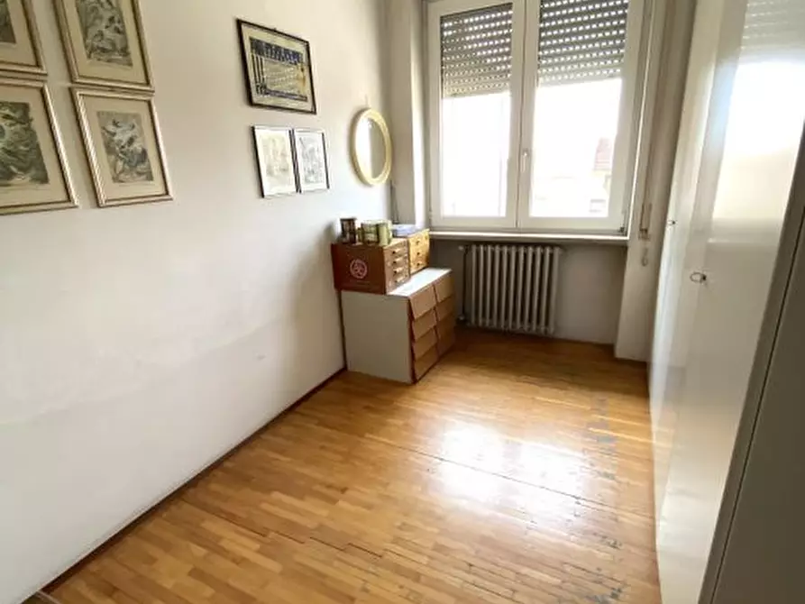 Immagine 8 di Negozio in vendita  a Lugo Di Vicenza