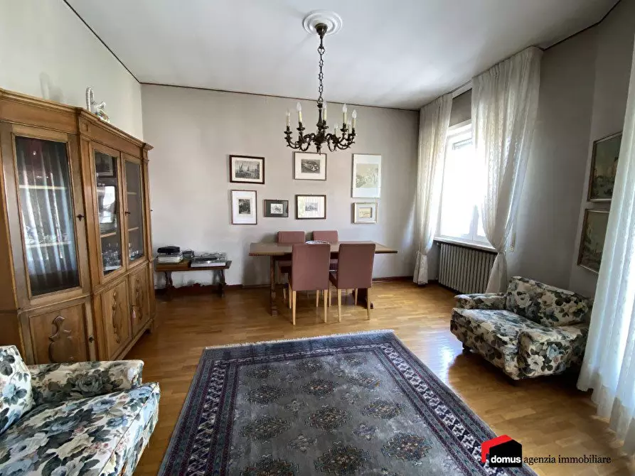 Immagine 6 di Negozio in vendita  a Lugo Di Vicenza