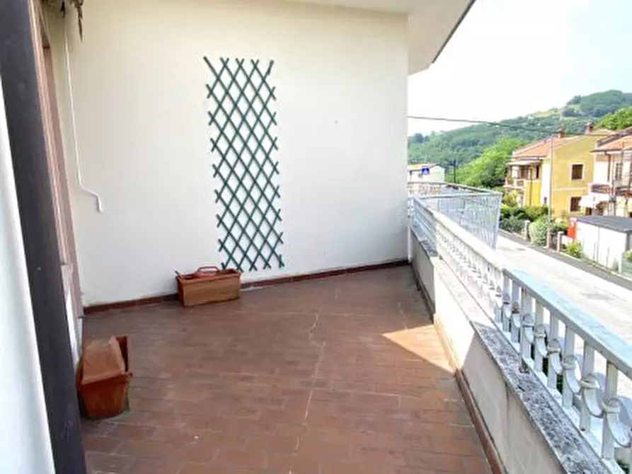 Immagine 4 di Negozio in vendita  a Lugo Di Vicenza