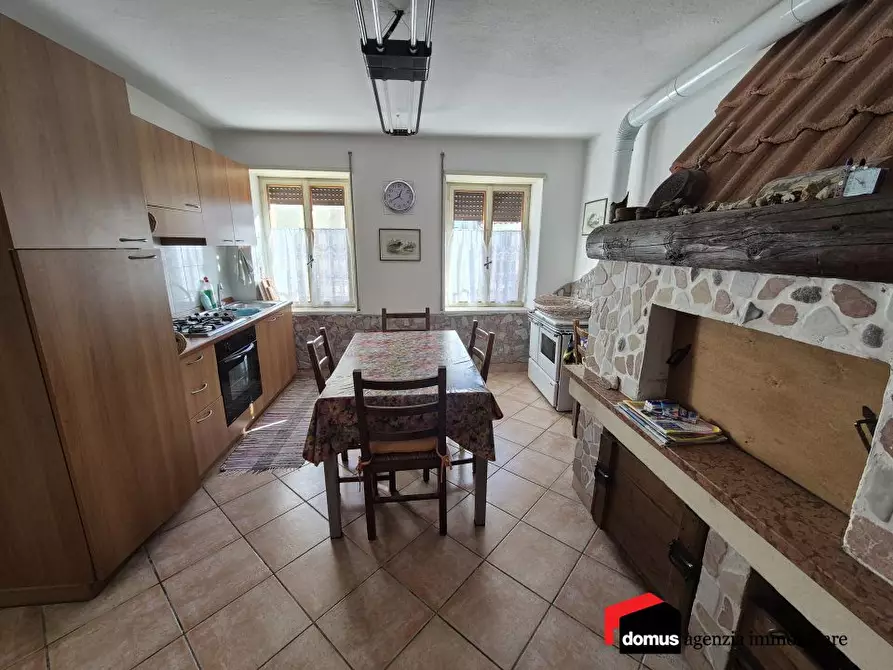 Immagine 9 di Rustico / casale in vendita  a Tonezza Del Cimone