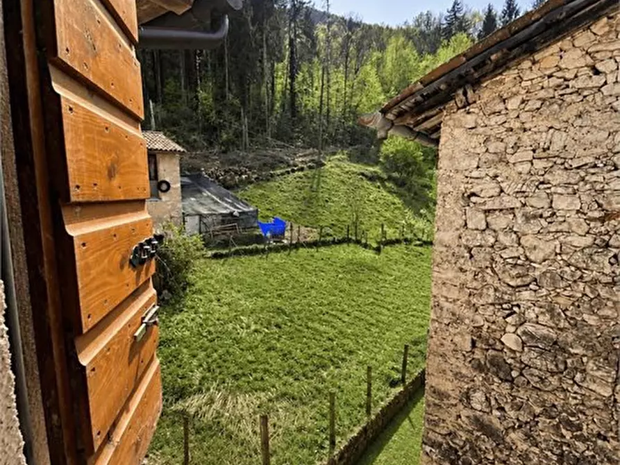 Immagine 7 di Rustico / casale in vendita  a Posina