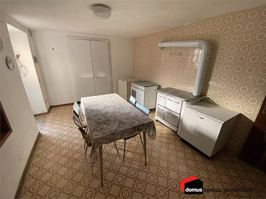 Immagine 9 di Rustico / casale in vendita  a Posina