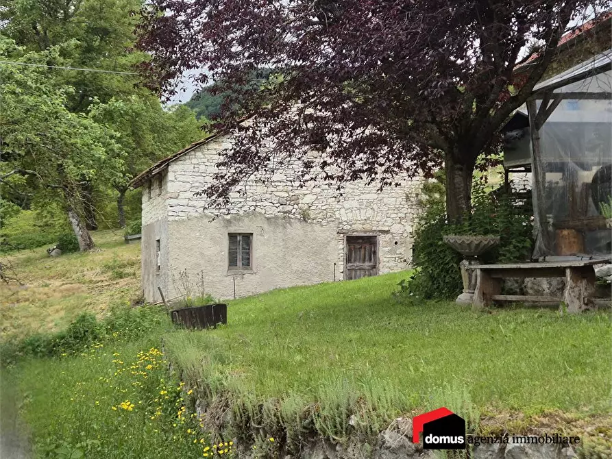 Immagine 7 di Rustico / casale in vendita  a Tonezza Del Cimone