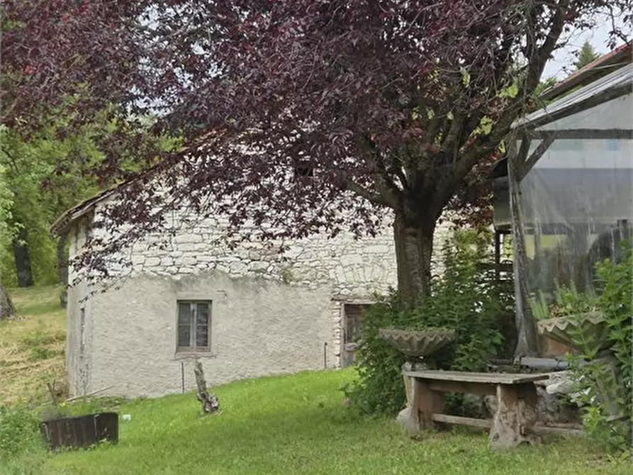 Immagine 3 di Rustico / casale in vendita  a Tonezza Del Cimone