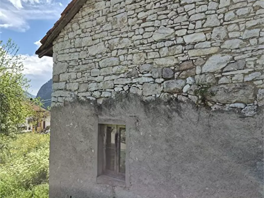 Immagine 5 di Rustico / casale in vendita  a Tonezza Del Cimone