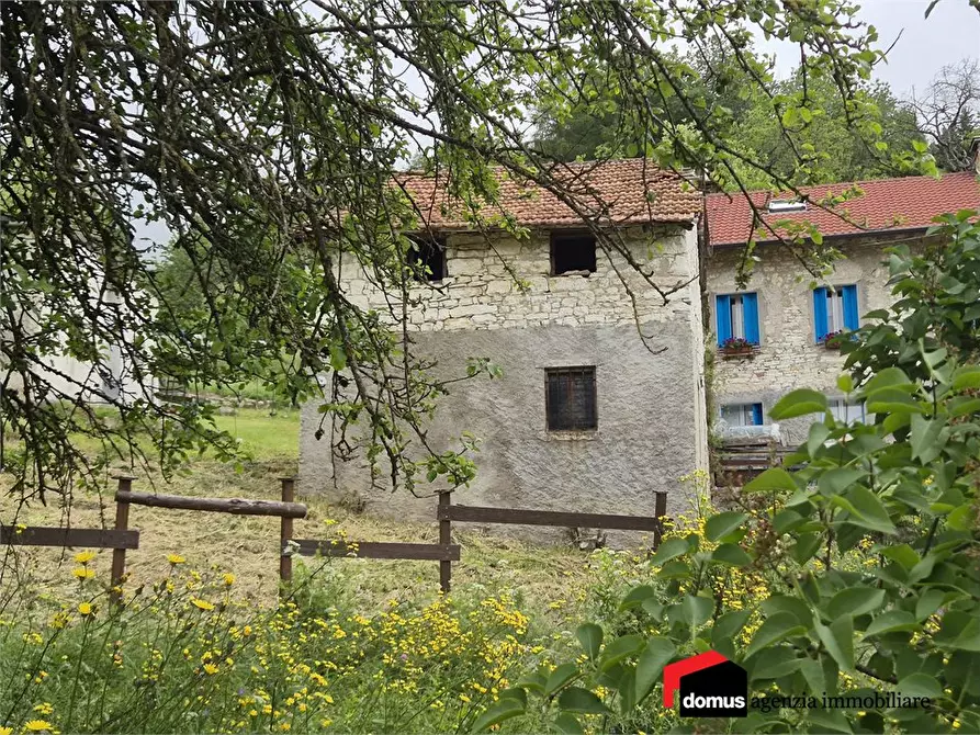 Immagine 9 di Rustico / casale in vendita  a Tonezza Del Cimone