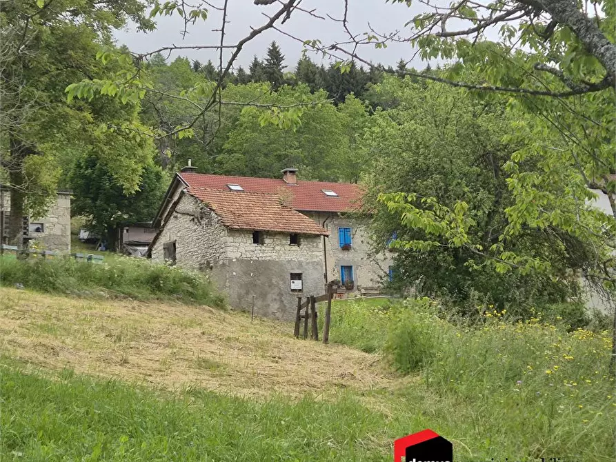 Immagine 6 di Rustico / casale in vendita  a Tonezza Del Cimone