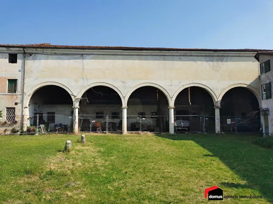 Immagine 4 di Rustico / casale in vendita  a Thiene