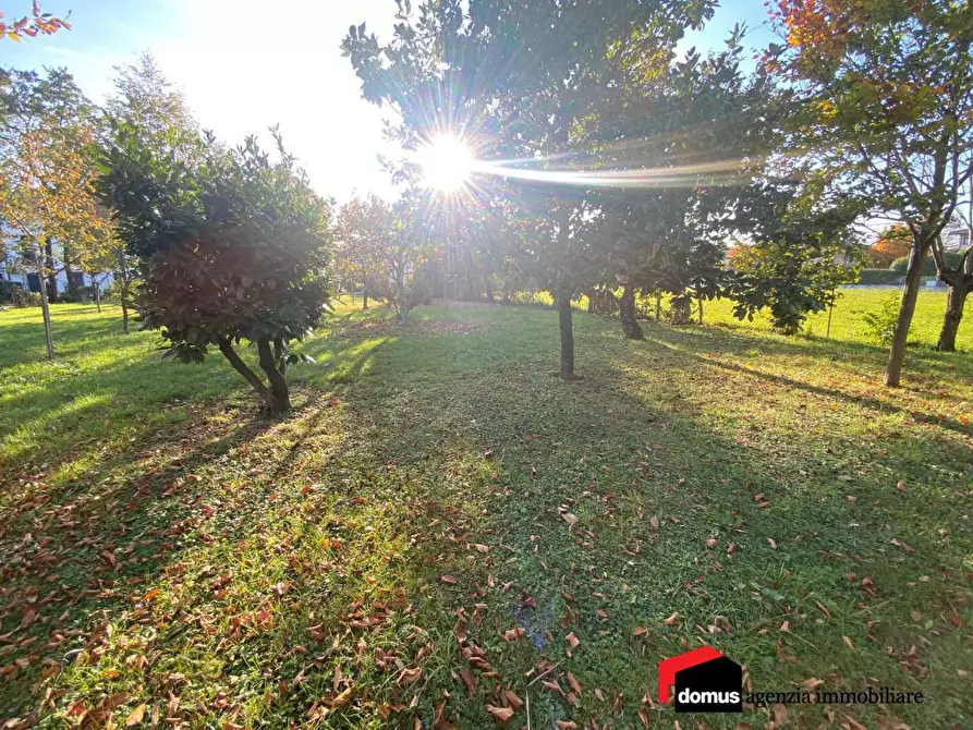 Immagine 3 di Terreno edificabile in vendita  a Thiene