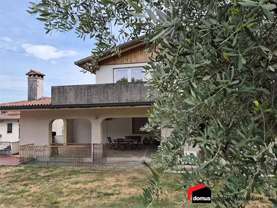 Immagine 1 di Villa in vendita  a Lugo Di Vicenza