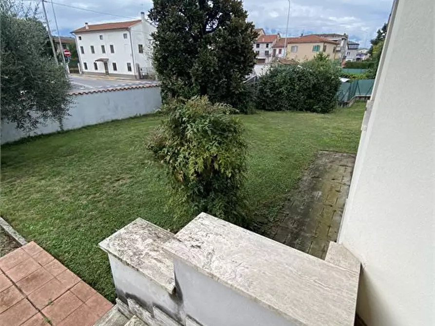 Immagine 3 di Villa in vendita  a Zanè