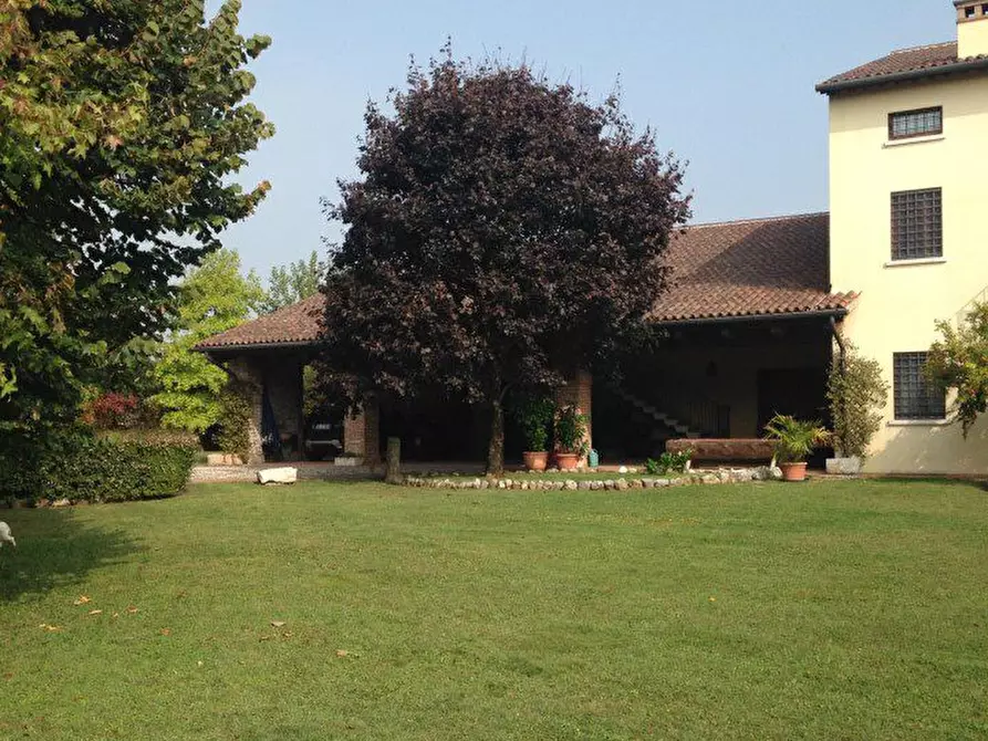 Immagine 2 di Villa in vendita  a Zanè