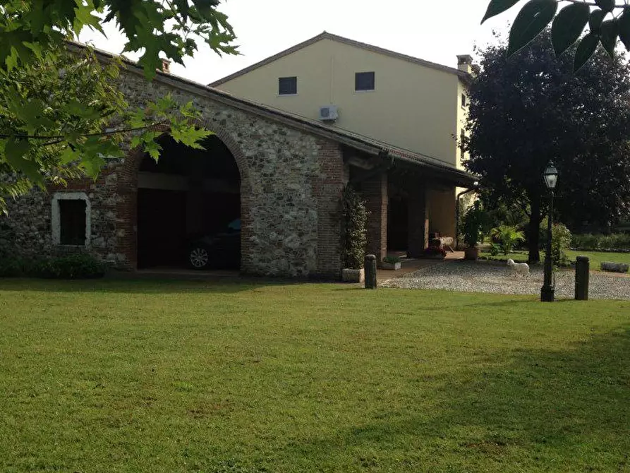 Immagine 3 di Villa in vendita  a Zanè