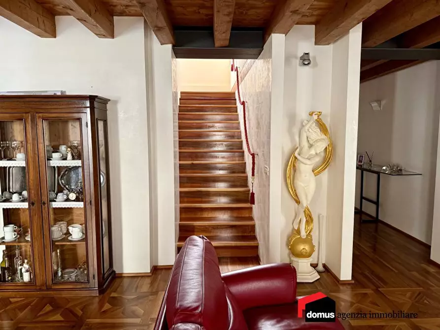 Immagine 6 di Villa in vendita  a Thiene