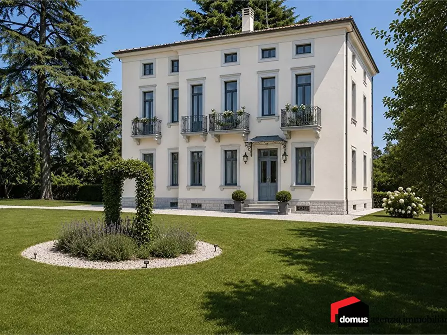 Immagine 1 di Villa in vendita  a Thiene